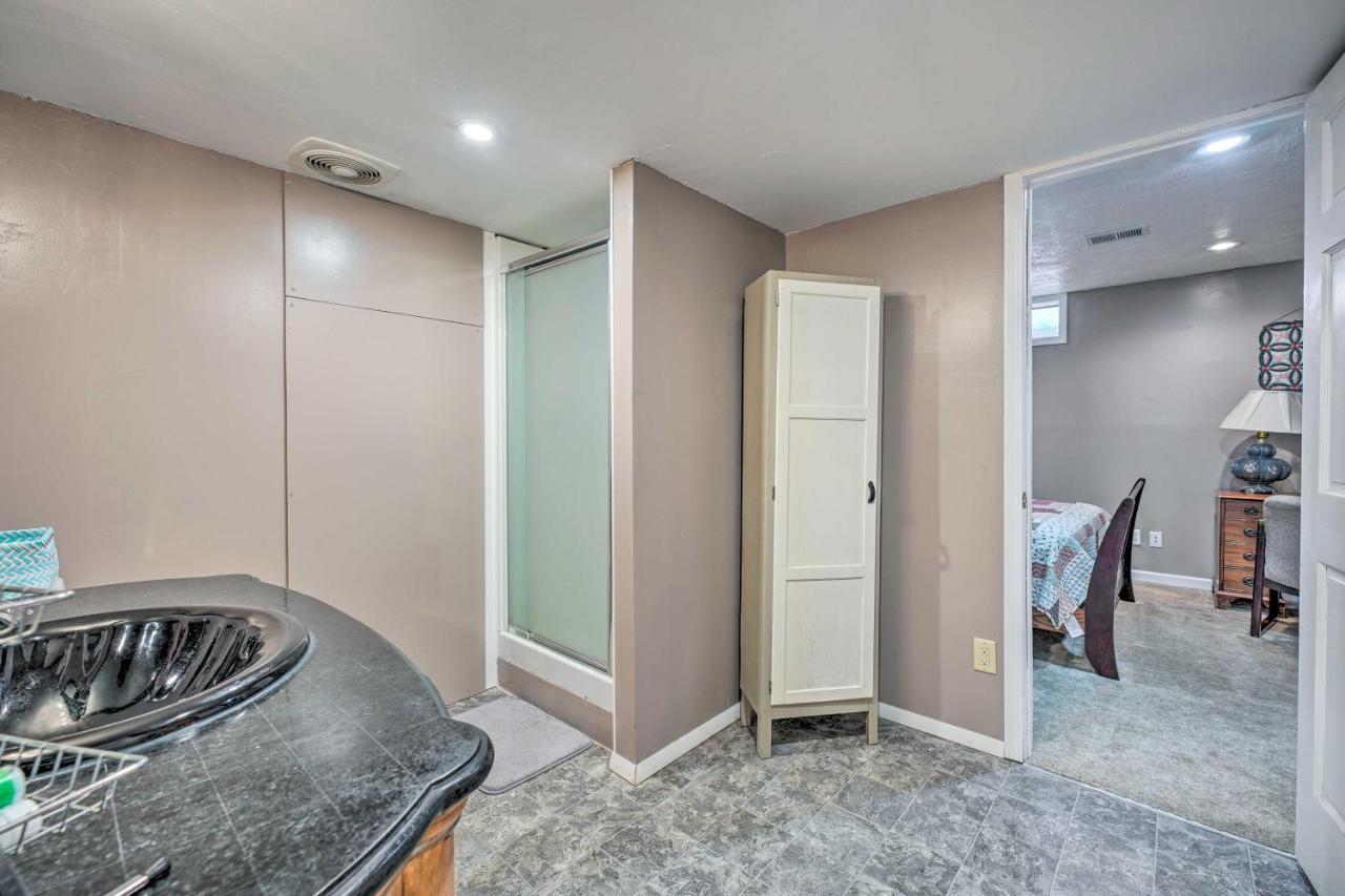 Lovely 3- Bedroom Apartment With Street Parking. Goshen Dış mekan fotoğraf