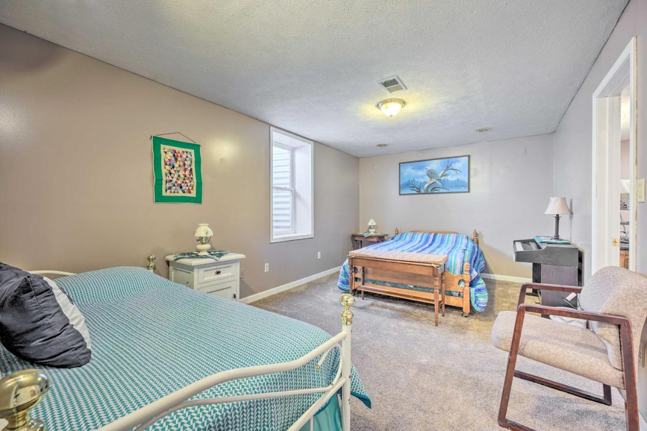 Lovely 3- Bedroom Apartment With Street Parking. Goshen Dış mekan fotoğraf